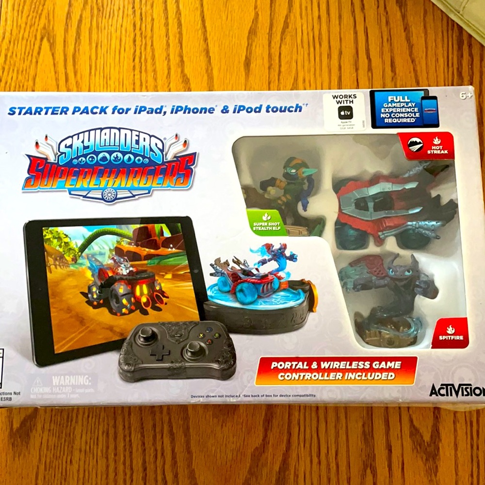 Skylanders SuperChargers Starter Pack for iPad, iPhone & iPod touch (+ Apple TV)